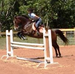 Mickey tucking his knees like champ.