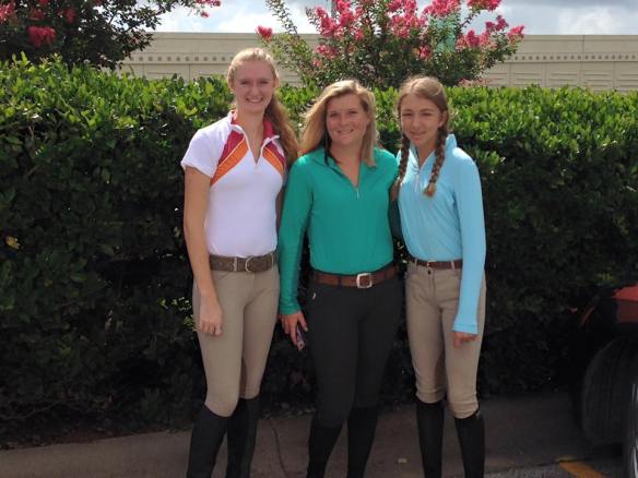 Isabel, Lauren and Mia looking like professional equestrians headed off to learning event.